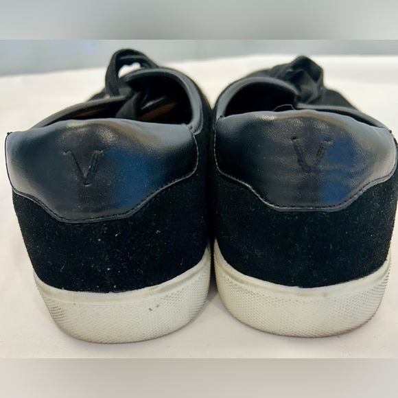 Vionic Women's Black and Tan Sneakers - Picture 4 of 6